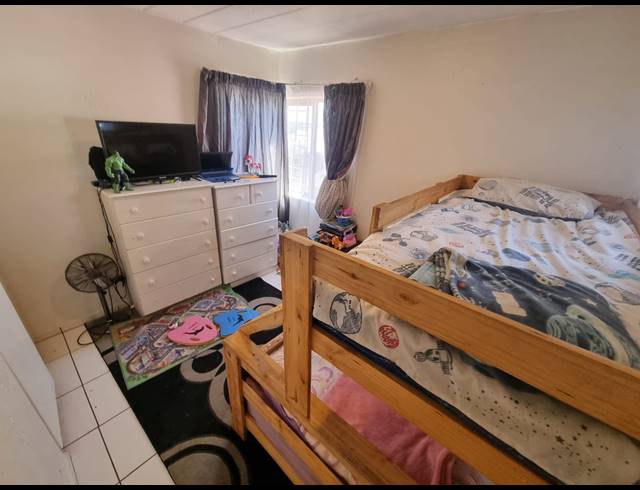 2 BEDROOM APARTMENT FOR SALE IN GLENVISTA